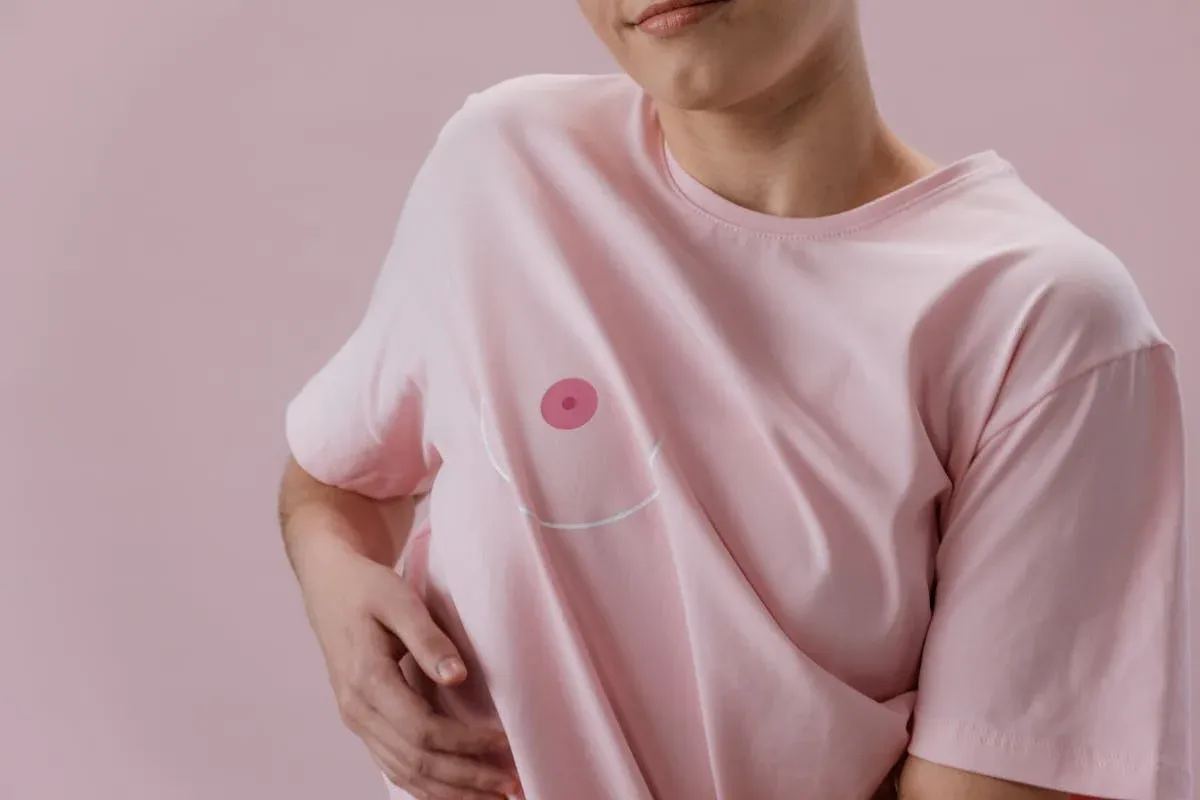 Kyste au sein douloureux : comprendre, diagnostiquer et soulager